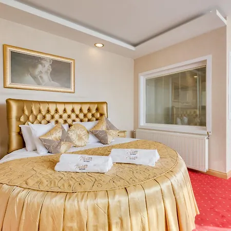 Twins Hotel-3